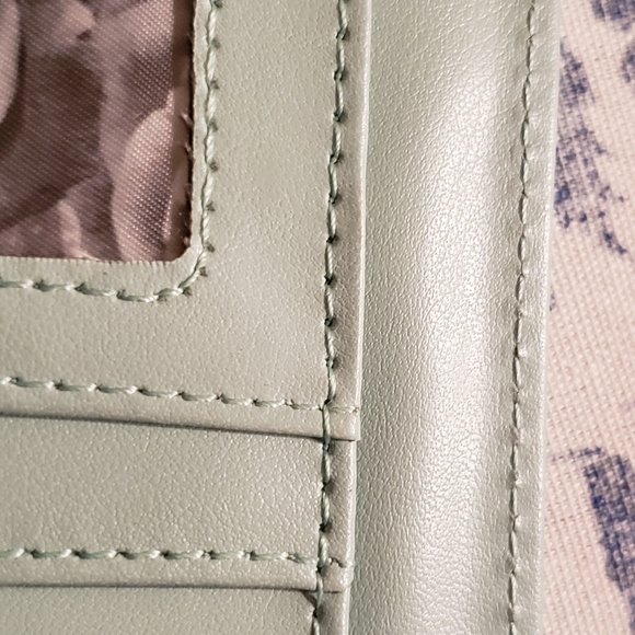 Adrienne Vittadini RFID Wallet - Picture 7 of 12